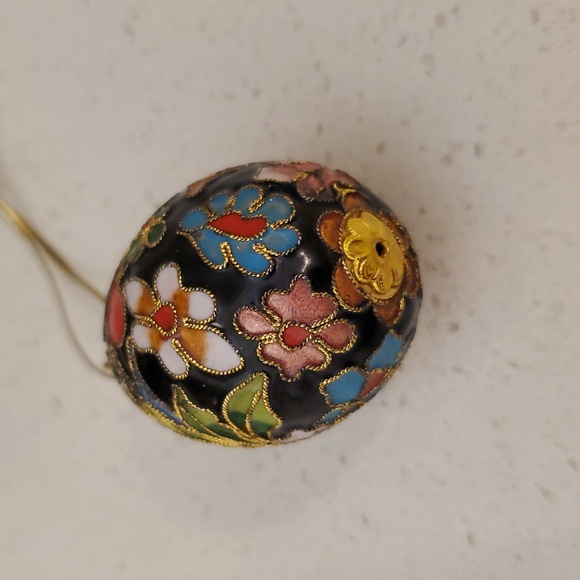 Cloisonne Enamel Ornament Egg Flowers Gold 2 Inches - Picture 4 of 7